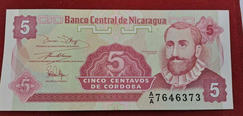 1991-1992 Nicaragua 5 Centavos Bank Note UNC
