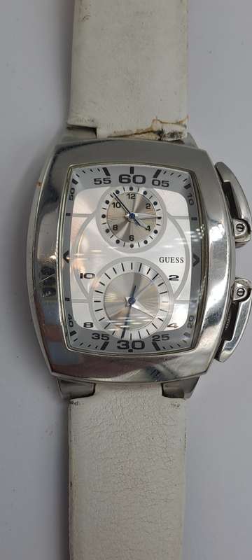 Pre-Owned Guess Analog Silver Dial Men's Watch-Working - 2 Movements -Need a New strap