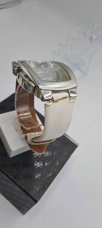 Pre-Owned Guess Analog Silver Dial Men's Watch-Working - 2 Movements -Need a New strap