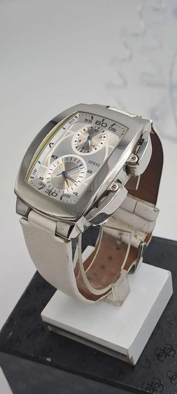 Pre-Owned Guess Analog Silver Dial Men's Watch-Working - 2 Movements -Need a New strap
