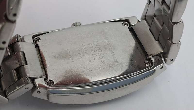 Pre-owned Guess steel men's watch - working
