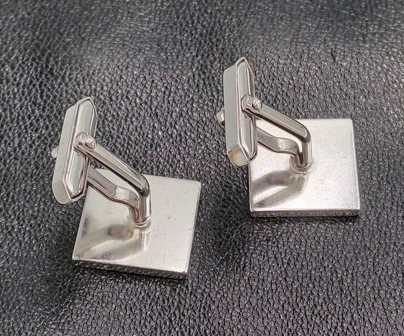 Vintage Bucherer cufflinks -Boxed