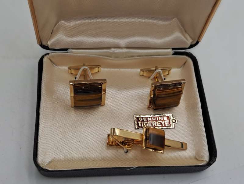 Vintage Genuine Tiger Eye Cufflink and Tie clip set-Boxed