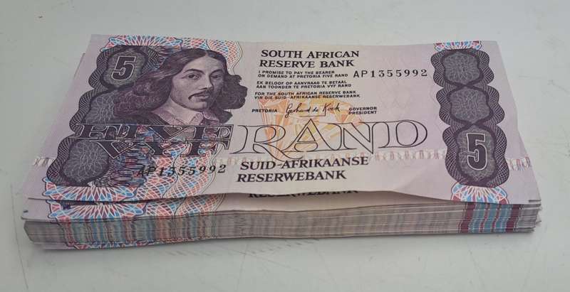 Total of 90 Notes-1989 Gerhard De Kock R5 Notes 3rd Issue In Sequence