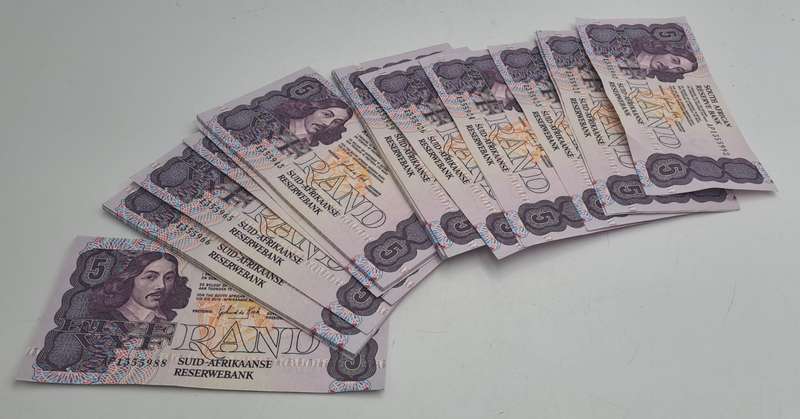 Total of 90 Notes-1989 Gerhard De Kock R5 Notes 3rd Issue In Sequence