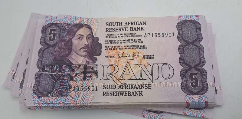 Total of 90 Notes-1989 Gerhard De Kock R5 Notes 3rd Issue In Sequence