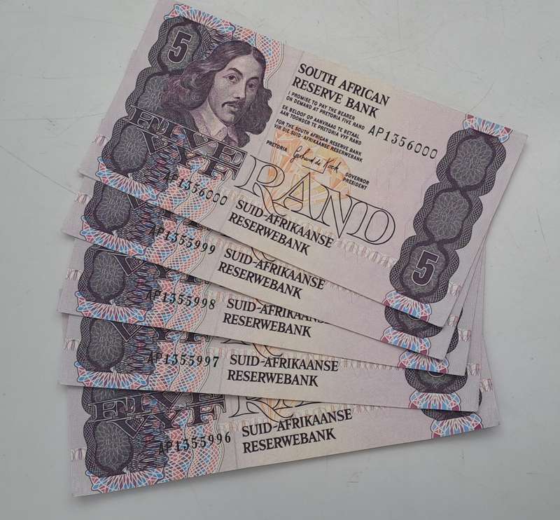 Lot of 5 1989 Gerhard De Kock R5 Notes 3rd Issue In Sequence Uncirculated