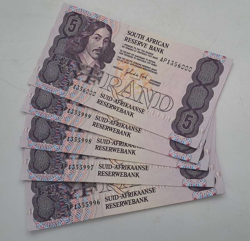 Lot of 5 1989 Gerhard De Kock R5 Notes 3rd Issue In Sequence Uncirculated