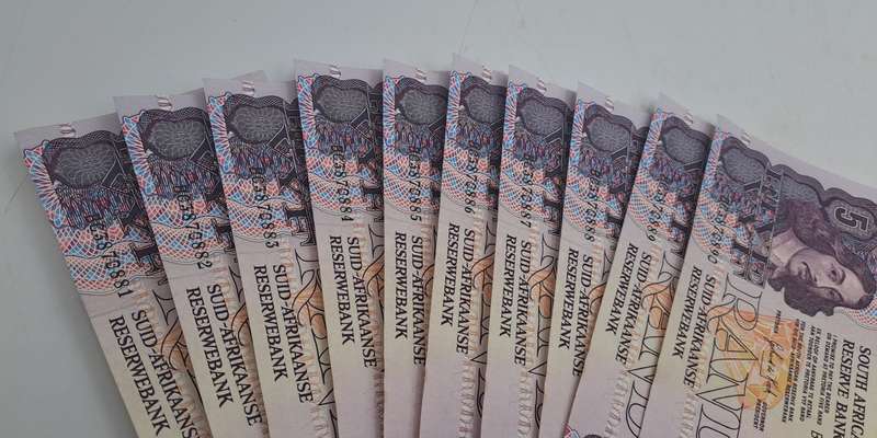 Lot of 10 1989 Gerhard De Kock R5 Notes 3rd Issue In Sequence