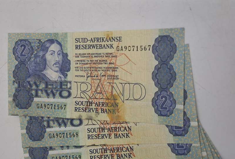 Lot of 10 -1989 Gerhard De Kock R2 Notes 3rd Issue In Sequence-Uncirculated see condition