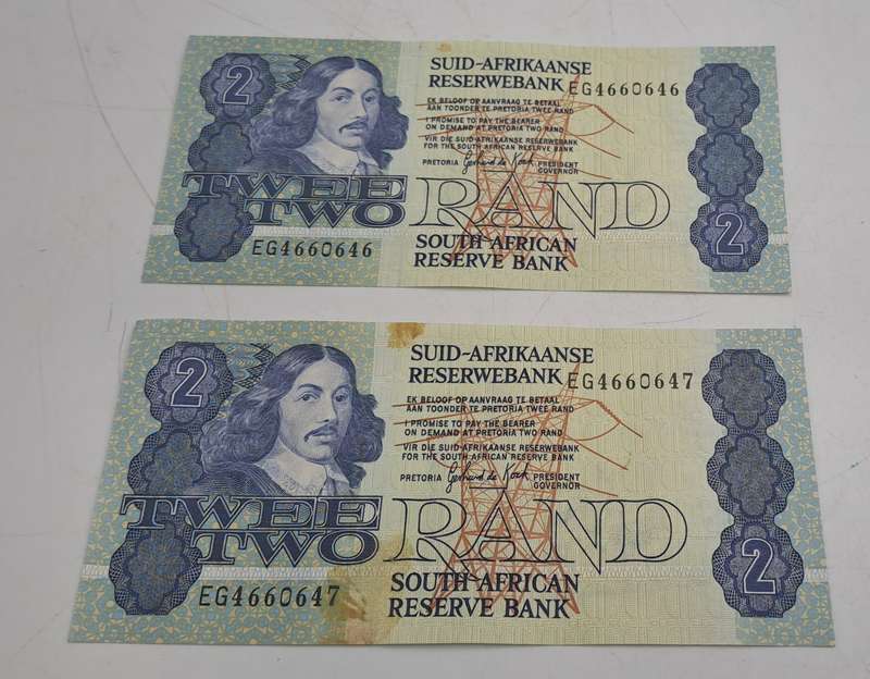 2 x 1984 GPC de Kock 2 Rand Notes -AFR-ENG in sequence  - 3rd Issue - Stained