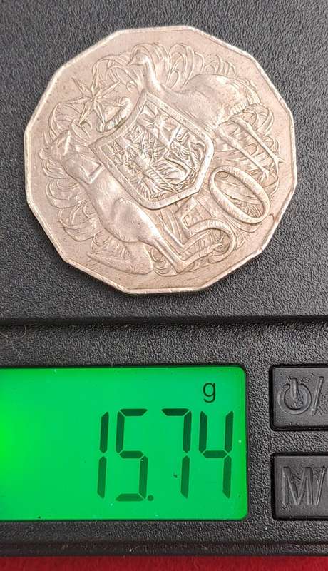 1974 Australia 50 Cents - Elizabeth II 2nd Portrait