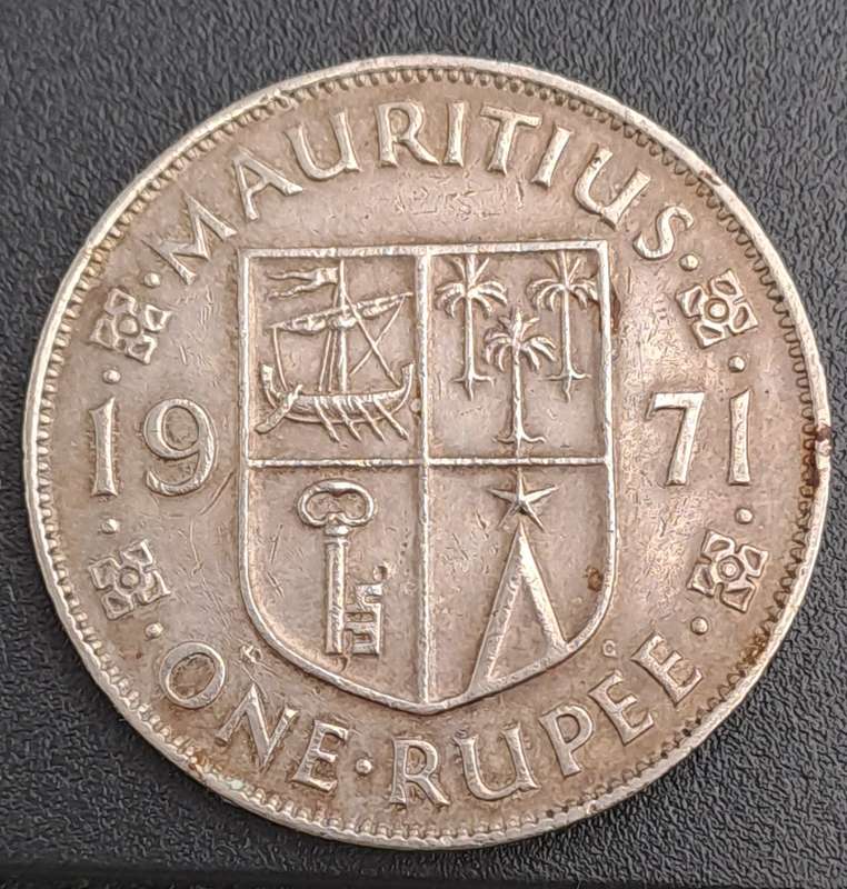 1971 Mauritius 1 Rupee - Elizabeth II 1st portrait
