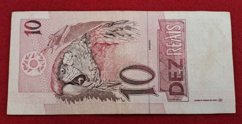 1997-2010 Brazil 10 Reais 1st. Family, Watermark "Flag"