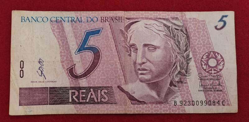 1997-2009 Brazil 5 Reais 1st. Family, Watermark "Flag"