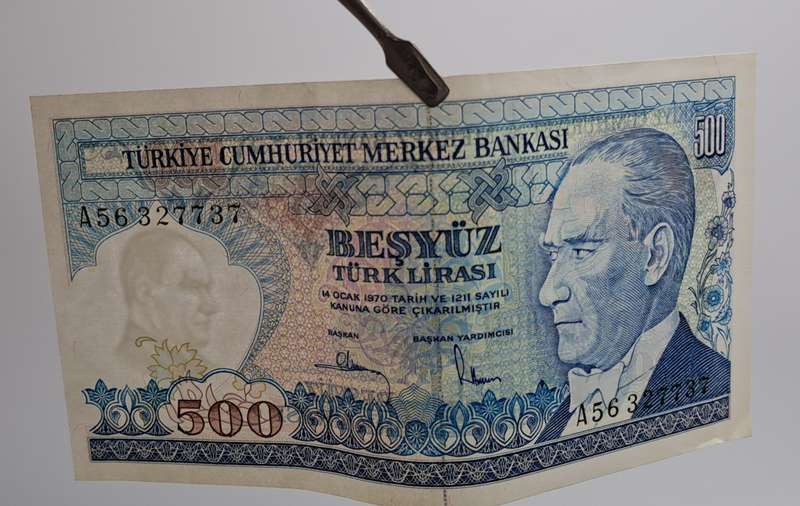 1983 Turkey  500 Lira Uncirculated
