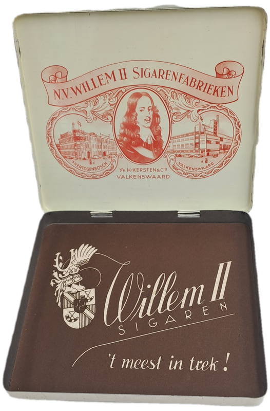 Empty Vintage Willem II Cigar tin Extra Senoritas Made in Holland Holland