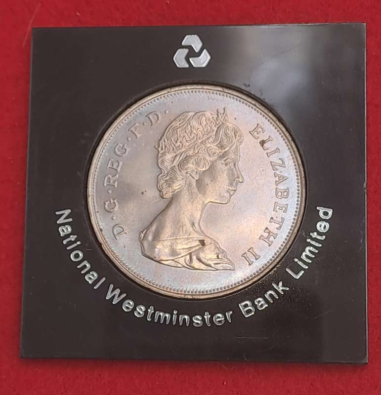 Collectable 1981 Royal Wedding Commemorative Crown Prince Charles and Lady Diana -Uncirulated