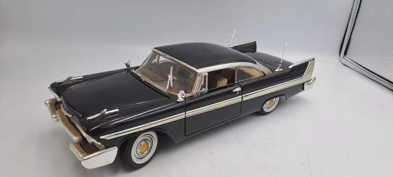 1958 Plymouth Fury Scale 1/18 No73115 Licence by Daimler Chrysler 2001-made in China