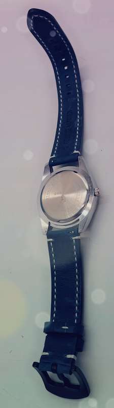 Unused Blue Face BinBond Men's fashion watch-Leather Strap -still in Box