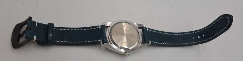 Unused Blue Face BinBond Men's fashion watch-Leather Strap -still in Box