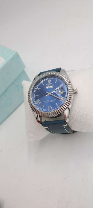 Unused Blue Face BinBond Men's fashion watch-Leather Strap -still in Box