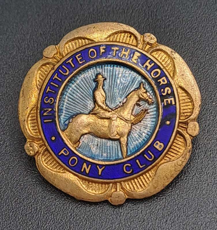 Rare!! Vintage-The Institute Of The Horse Racing Pony Club Badge Recd No.755300