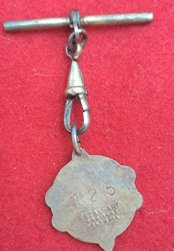 Rare!! 1956 Transvaal Racing Club  (HORSE RACING)-Enamel Badge- No 125