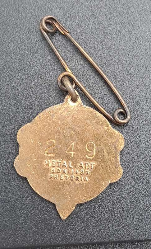 Rare!! 1956 Transvaal Racing Club LADY (HORSE RACING)-Enamel Badge- No 249