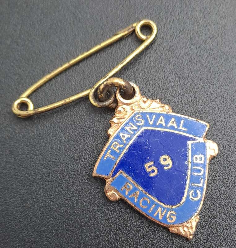 Rare!! 1959 Transvaal Racing Club (HORSE RACING)-Enamel Badge- No 24
