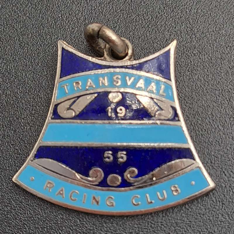 Rare!! 1955 Transvaal Racing Club (HORSE RACING)-Enamel Badge- No 26
