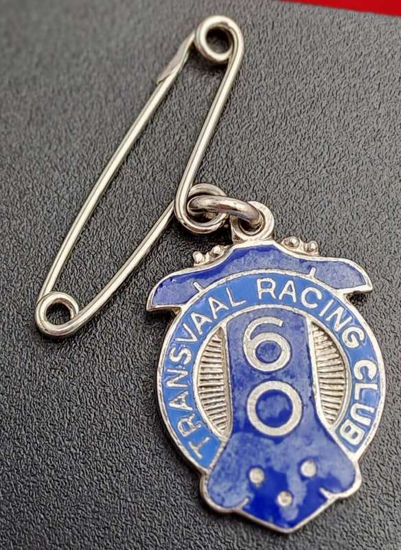 Rare!! 1960 Transvaal Racing Club (HORSE RACING)-Enamel Badge- No 107