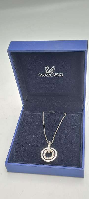 Swarovski Crystal Pendant with 80cm Sterling silver Chain