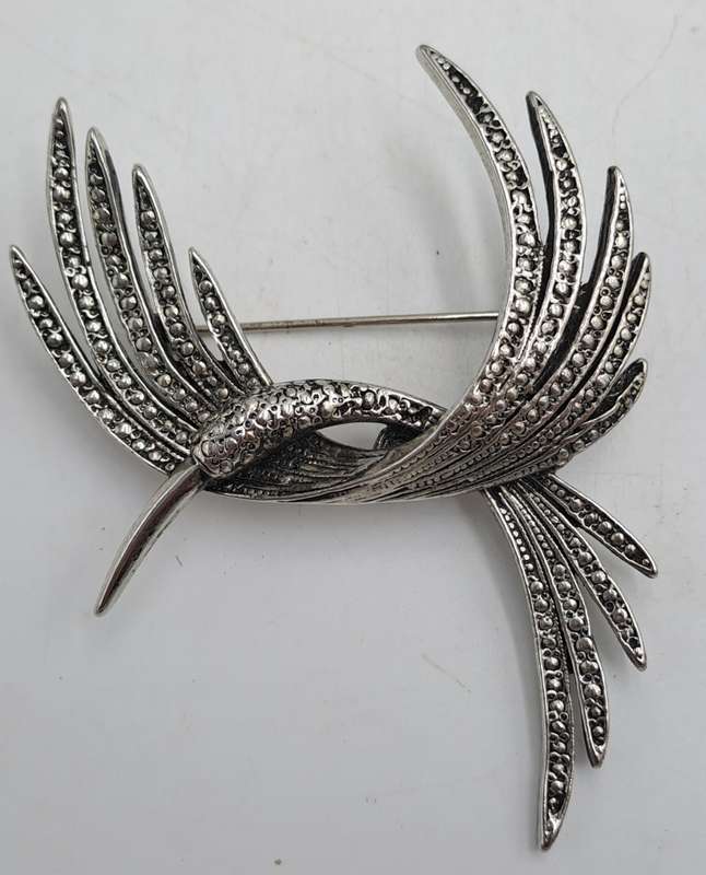 Vintage Marcasite Brooch -White Metal 5,5cm x 6,8cm