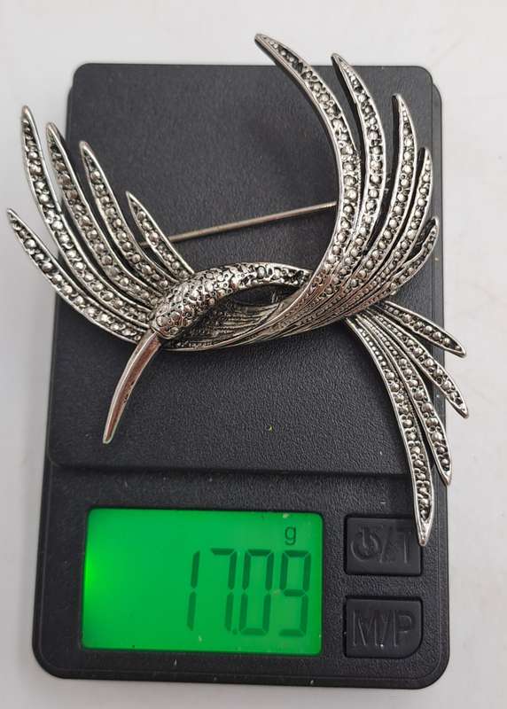 Vintage Marcasite Brooch -White Metal 5,5cm x 6,8cm