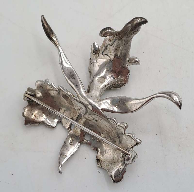 Vintage Marcasite Brooch -White Metal 4,5cm x 5,2cm