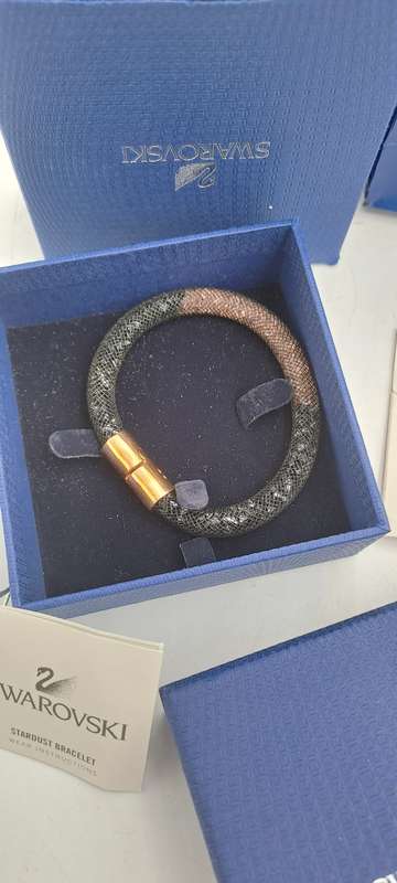 18cm Swarovski Stardust Bracelet in packaging  with certificate of authenticity