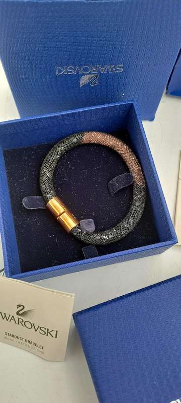 18cm Swarovski Stardust Bracelet in packaging  with certificate of authenticity