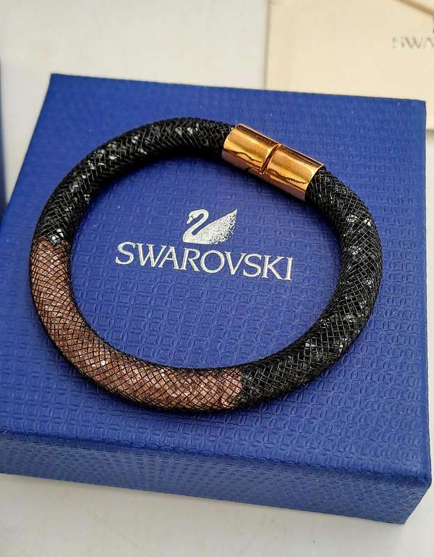 18cm Swarovski Stardust Bracelet in packaging  with certificate of authenticity