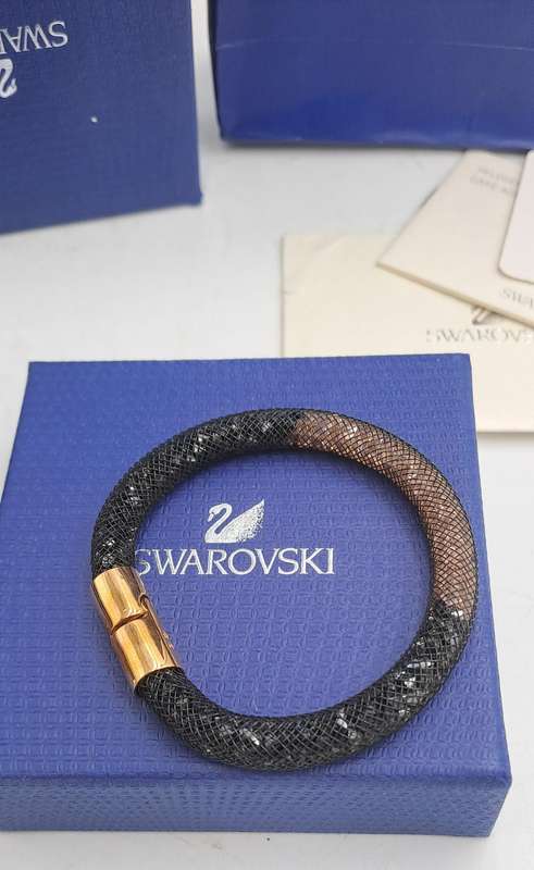 18cm Swarovski Stardust Bracelet in packaging  with certificate of authenticity
