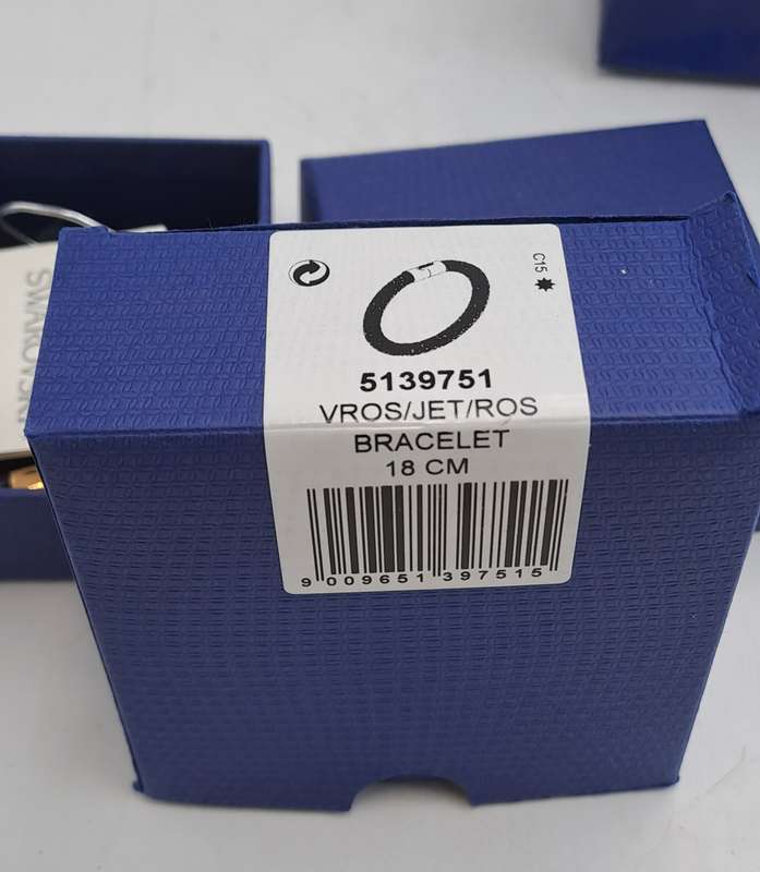 18cm Swarovski Stardust Bracelet in packaging  with certificate of authenticity