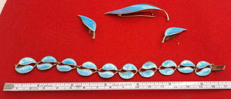 Vintage David Andersen Norway Sterling Silver & Enameled Leaf Designed Bracelet Earrings& Brooch set
