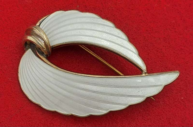 Vintage Albert Scharning Norway Sterling Silver White Enamel Pin Brooch