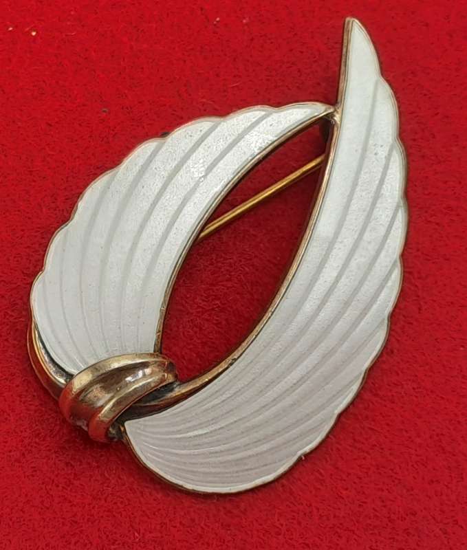 Vintage Albert Scharning Norway Sterling Silver White Enamel Pin Brooch