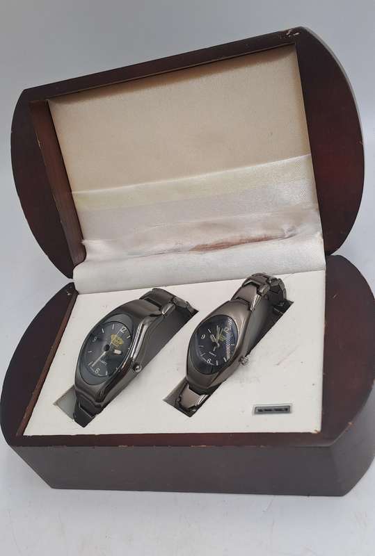 Digitime BeJazzed Watch Set Japan Movements (Ladies watch not working )