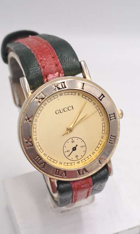 Pre-Owned -Ladies Gucci Quartz watch with leather strap-working