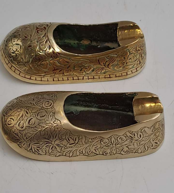 2 Vintage Brass shoe Ashtrays (Not a Pair)