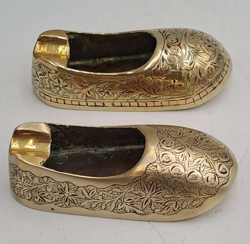 2 Vintage Brass shoe Ashtrays (Not a Pair)