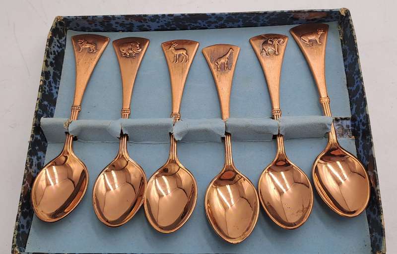 Vintage 6 Copper Africa Safari teaspoons -Boxed