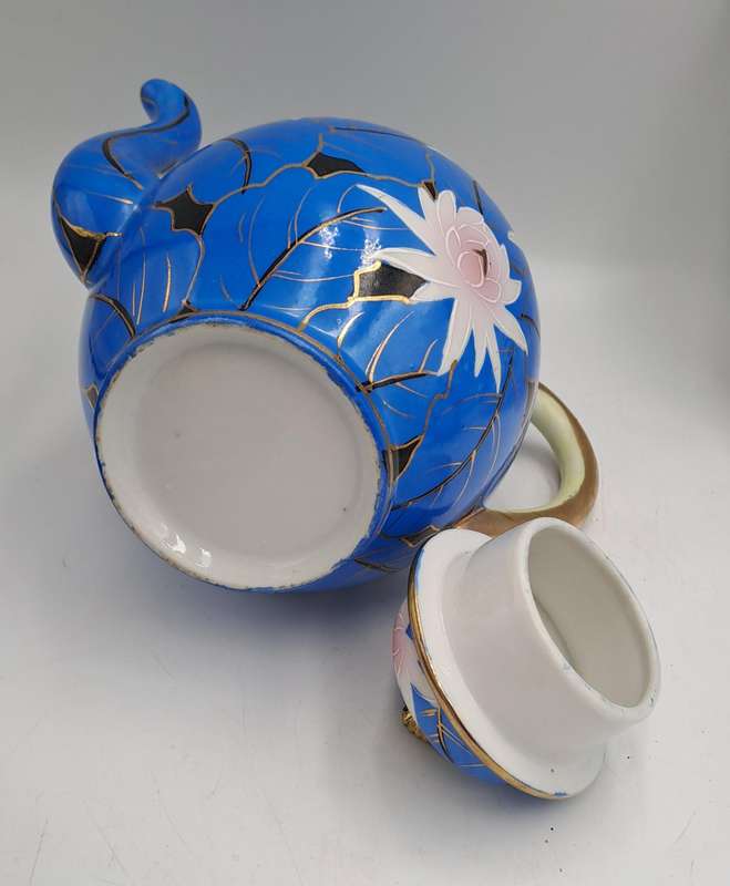 24pc Blue,White and Gold Bone China teaset one cup Missing -5 full trios